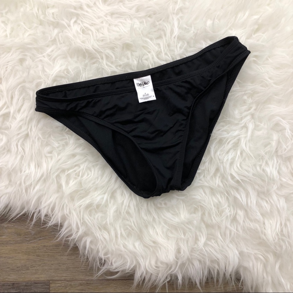 Bikini bottoms